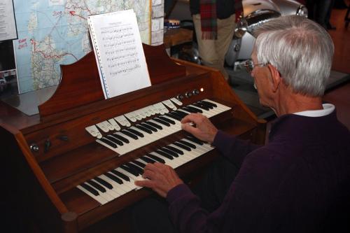 Eén van de drie orgels die Donald Healey bouwde. Na 40 jaar weer werkend.