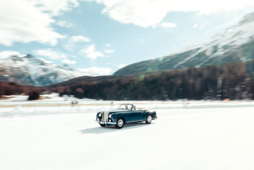 The-I.C.E.-St.-Moritz-2023 Winner-Queens-on-Wheels Bentley-S1-Continental-Drophead-Coupe